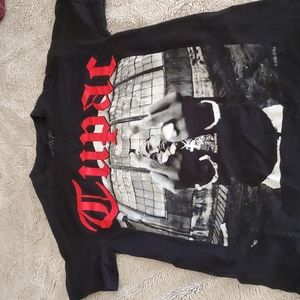 Tupac middle finger graphic t-shirt
